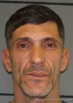 Mugshot of JARISLAN ROQUES