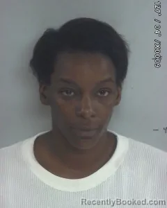 Mugshot of BRITNEY NICOLE RECTOR