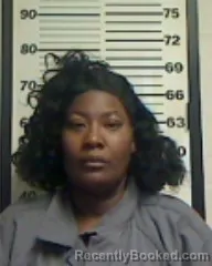 Mugshot of FONTELLA MICHELLE MONLYN