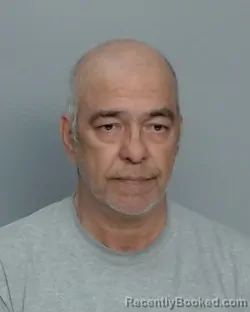 Mugshot of OSCAR VASQUEZ
