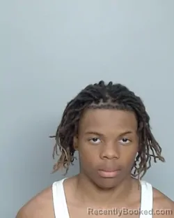Mugshot of TEONTAE RENIEZ SIMMONS