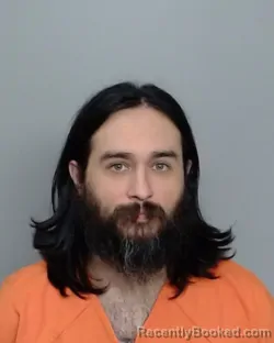 Mugshot of JONATHAN HINOJOSA RIVERA