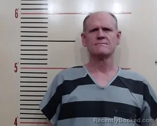 Mugshot of MICHAEL WARNER FARIES