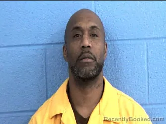 Mugshot of DEVANE WHITE