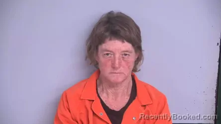 Mugshot of MARONA JANE HENDERSON