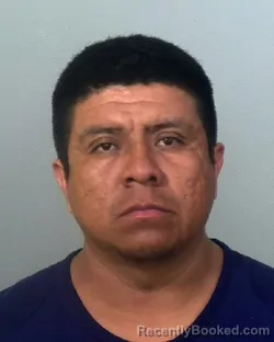 Mugshot of UBERCLAIN AGUILAR VILLATORO