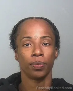 Mugshot of DINA DONALDSON-BEY