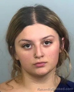 Mugshot of KARISSA MICHELLE DELVALLE SIMMONS