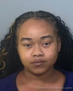 Mugshot of JAMAYA SHACARLA EDWARDS booked in Manatee County, Florida on March 18, 2026