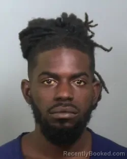 Mugshot of LEONARD R FIELDS