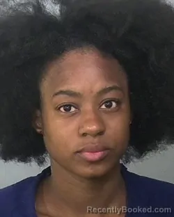 Mugshot of AALIYAH D HENRY booked in Manatee County, Florida on May 6, 2026