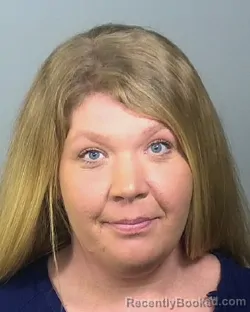 Mugshot of CARLEIGH LYNNE HUFNUS booked in Manatee County, Florida on March 31, 2026