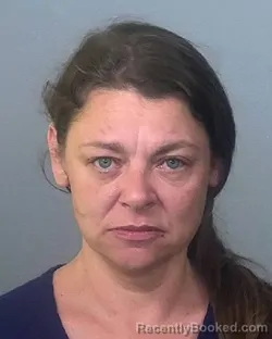 Mugshot of MARIESHA SHAVON HUXTABLE booked in Manatee County, Florida on March 30, 2026