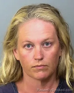 Mugshot of SABRINA MARIE MORA booked in Manatee County, Florida on May 11, 2026