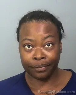 Mugshot of SAMEERAH SPARKLE TONYA MCCREADY booked in Manatee County, Florida on March 20, 2026