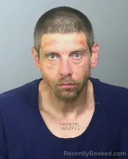 Mugshot of JONATHAN ANDREW WATTS booked in Manatee County, Florida on April 5, 2026