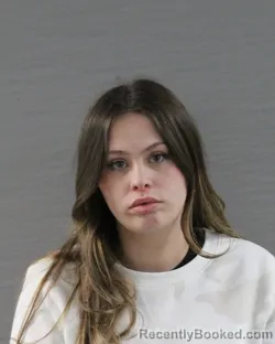 Mugshot of LACEE LOU VAUGHN-HULBERT