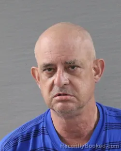 Mugshot of ROY WAYNE LINDER