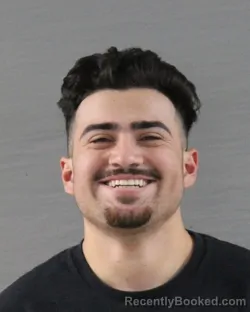 Mugshot of EMMANUEL DE ROBLES