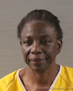 Mugshot of ANGELA ROCHELL HOLLAND
