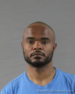 Mugshot of DAMAREUS KEYDTRANCE BROWN-WHITE