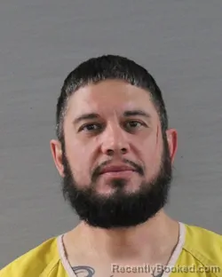 Mugshot of FERNANDO GOMEZ