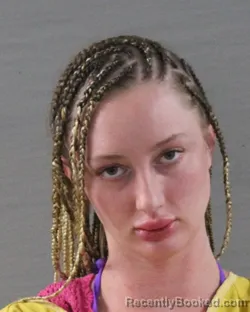 Mugshot of JAYDE ALEXXUS MOORE