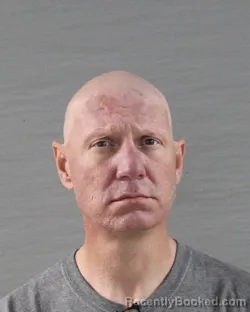 Mugshot of ERIK GRANT AREND