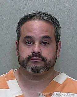 Mugshot of MICHAEL ALBIZU TORRES