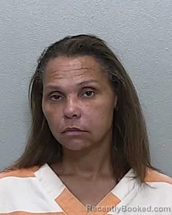 Mugshot of LATOYA MARIE WALLACE