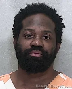 Mugshot of LORENZO TYREE MAXWELL booked in Marion County, Florida on April 20, 2026