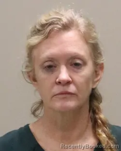 Mugshot of MICHELLE LYNN DASZYNSKI