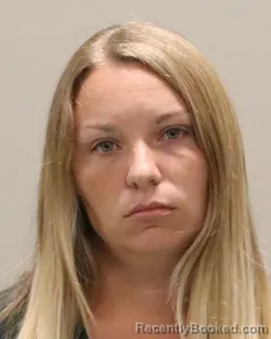Mugshot of SHAYLYN NICOLE ROGERS