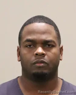 Mugshot of JAMAAL LEON DESROSIERS