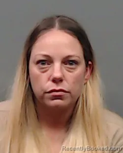 Mugshot of SHANLA BREANNE HANNA