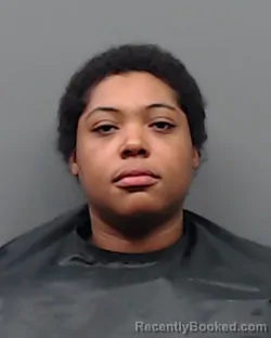 Mugshot of LATARA NICOLE BRADFORD
