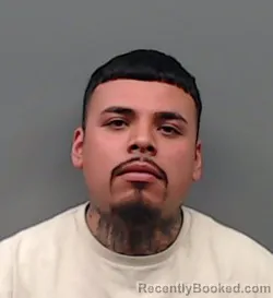 Mugshot of ROBINSON JUNIOR MALDONADO