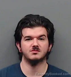 Mugshot of ROBERTO SAUCEDO