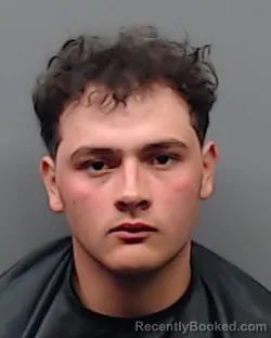 Mugshot of JOSE NAHUN TROCHEZ ULLOA