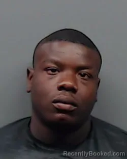 Mugshot of LATRAVIOUS DRAZEL LEWIS booked in Smith County, Texas on March 22, 2026