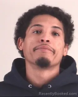 Mugshot of DAKODI COLLIER