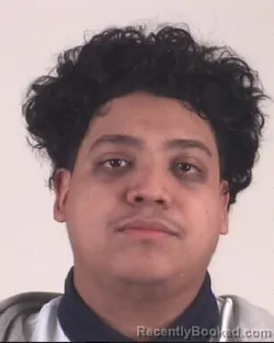 Mugshot of JOSUE VELASQUEZ