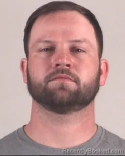 Mugshot of JONATHAN LEWIS booked in Tarrant County, Texas on April 28, 2026