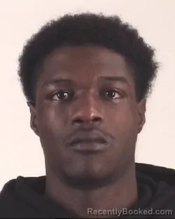 Mugshot of DAVION DAVIS