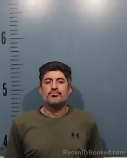 Mugshot of Aaron-Prajeres C Pequeno