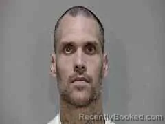 Mugshot of ROBERT KIAH GAYNOR