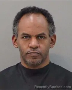 Mugshot of ISSAC ENRIQUEZ