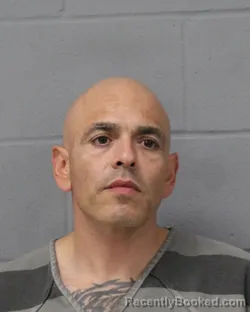 Mugshot of MANUEL MUNOZ