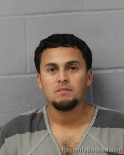 Mugshot of OSMAN FUENTES