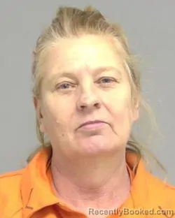 Mugshot of DERENDA RENEE YONCE